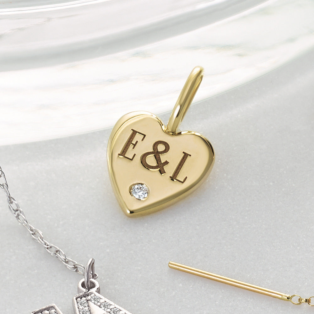 14K yellow gold pendant with diamond